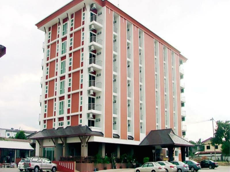 Porn 3 Hotel Khon Kaen Bagian luar foto